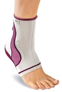 MUELLER LIFECARE ANKLE SUPPORT PLUM LD 40992