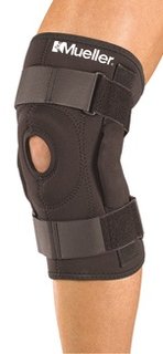 Бандаж на колено MUELLER HINGED KNEE BRACE BLACK 2333